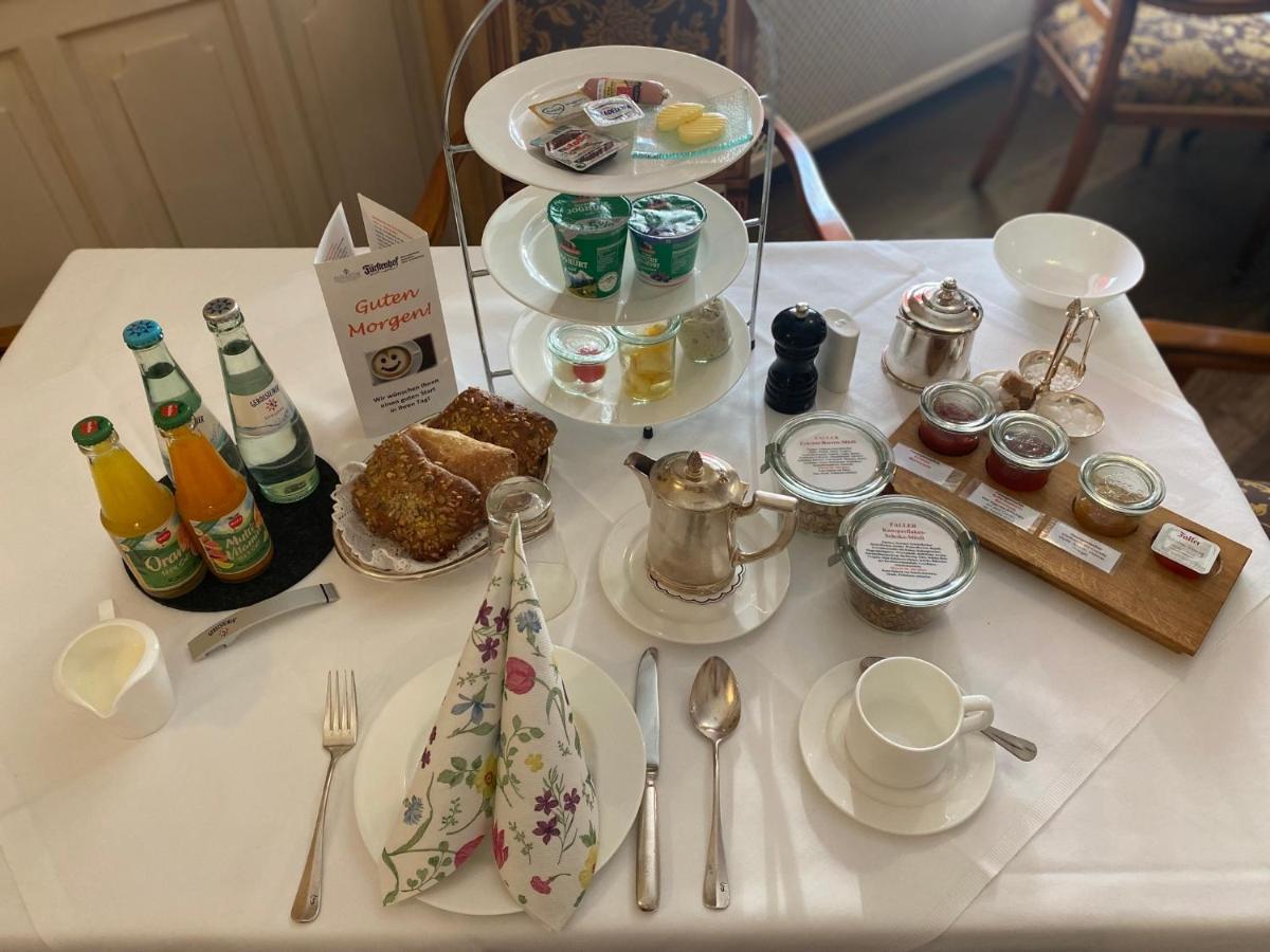 לנדשט Simones Hotel Fuerstenhof מראה חיצוני תמונה