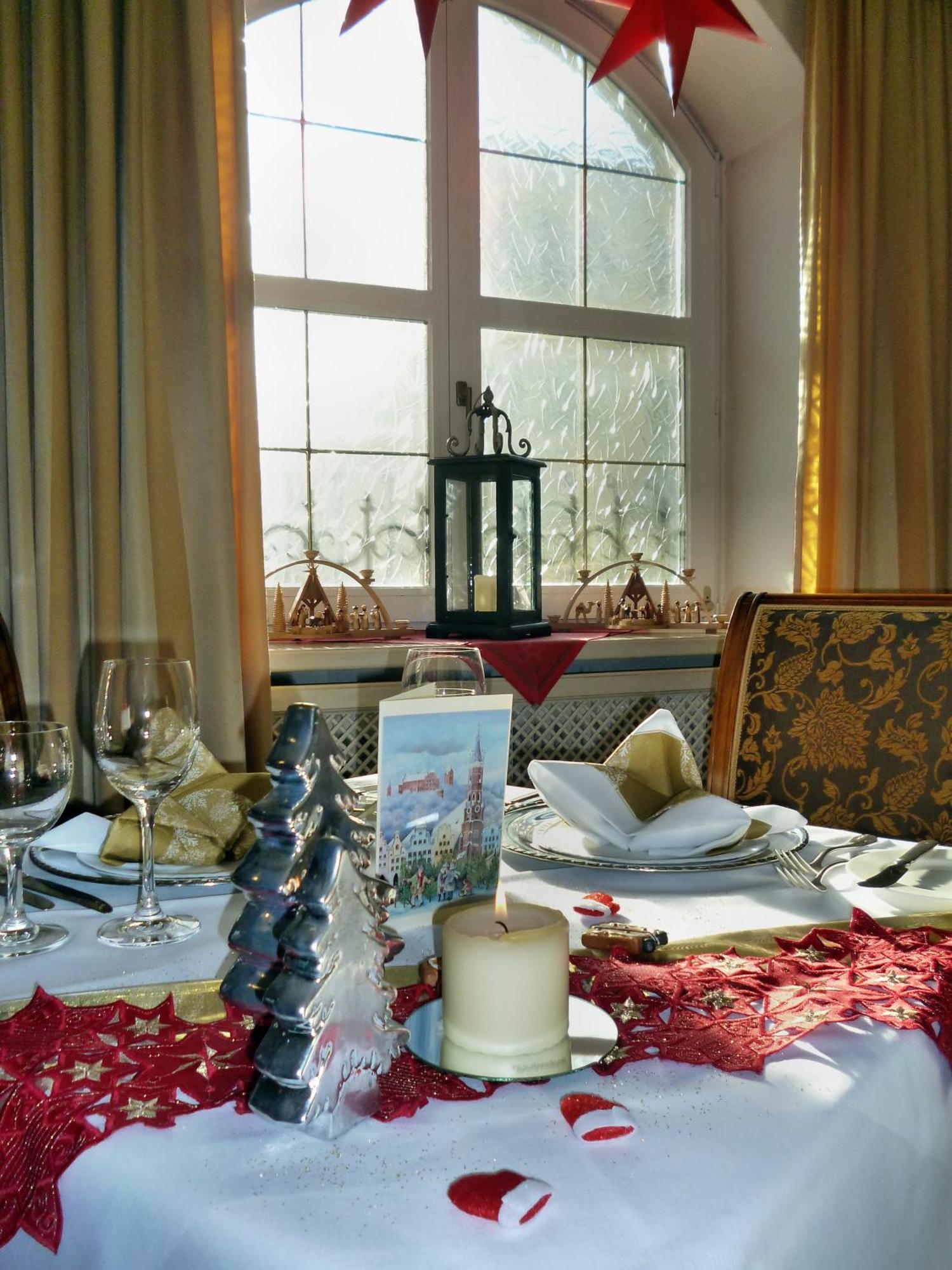 לנדשט Simones Hotel Fuerstenhof מראה חיצוני תמונה